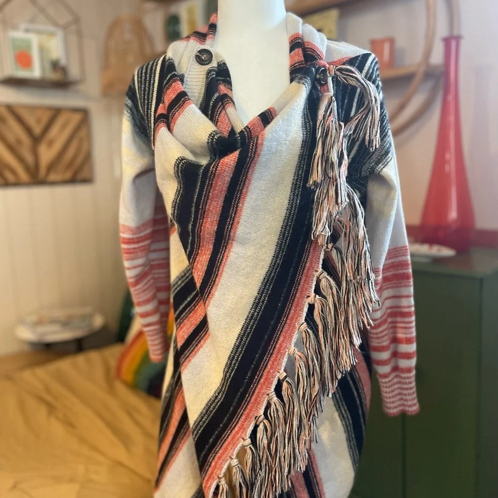 🖤 FINAL PRICE Thick Striped Fringe Sweater 🖤 Final Price - Picture 3 of 7